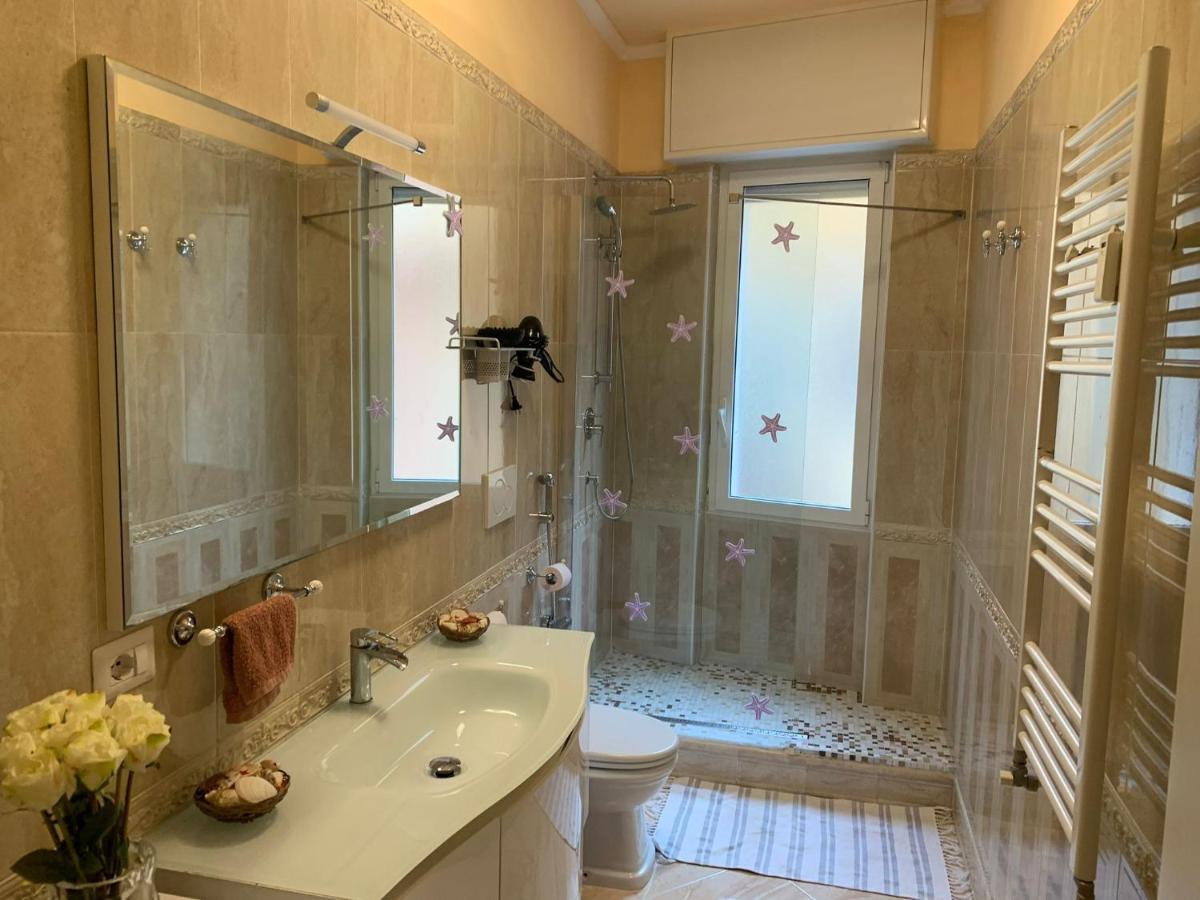 Azzurra Holiday Home - 850 M Al Mare - 75 Mq - Balconata Vivibile - Wi-Fi - Pay Tv Gratis - Posteggio Auto Condominiale Non Assegnato Ραπάλο Εξωτερικό φωτογραφία